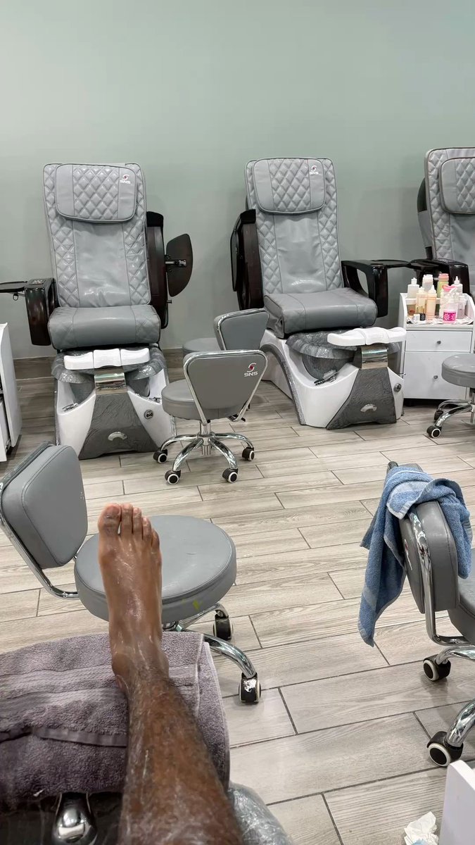 MR SAK CHASER tweet media