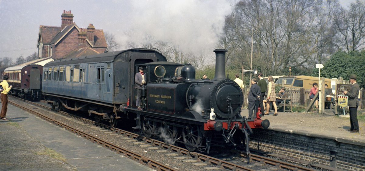 Pen&Sword Transport tweet media