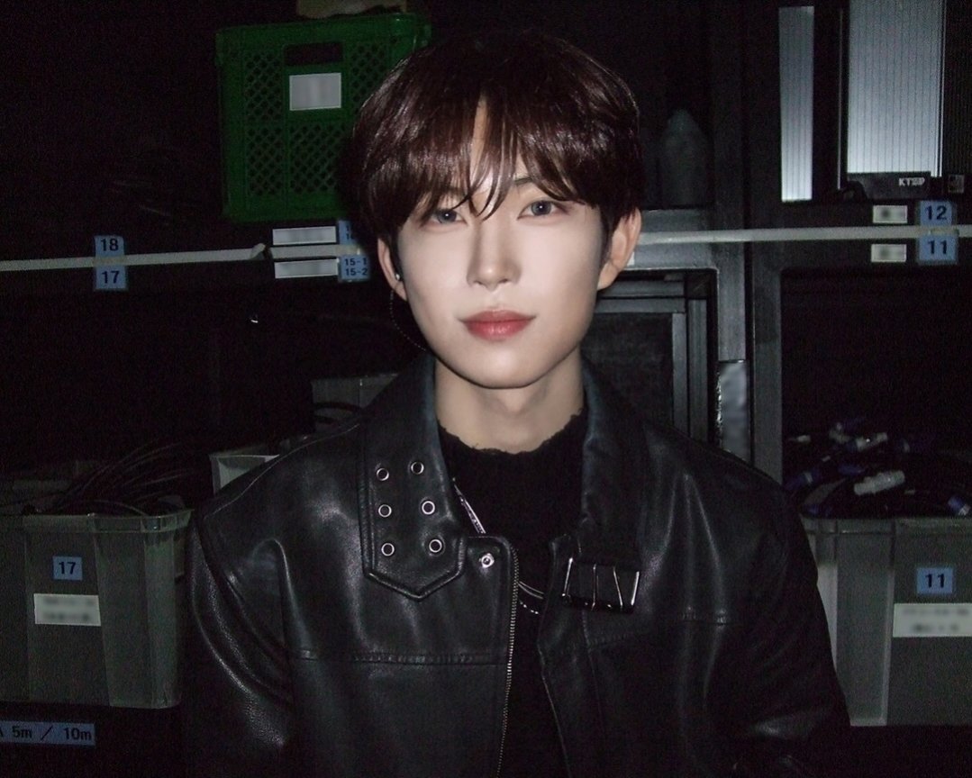 geonwoo. tweet media