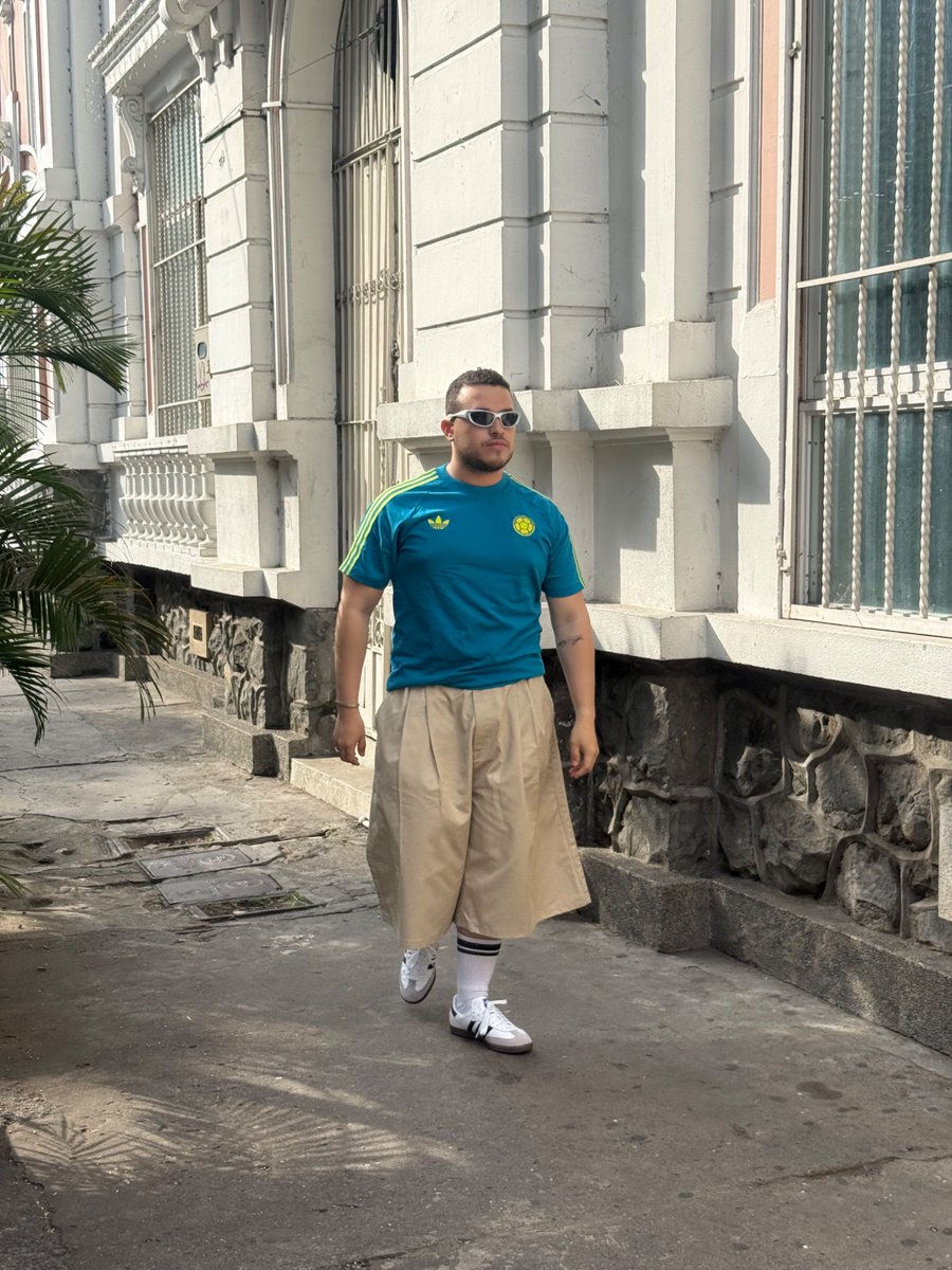 Un treinton más tweet media