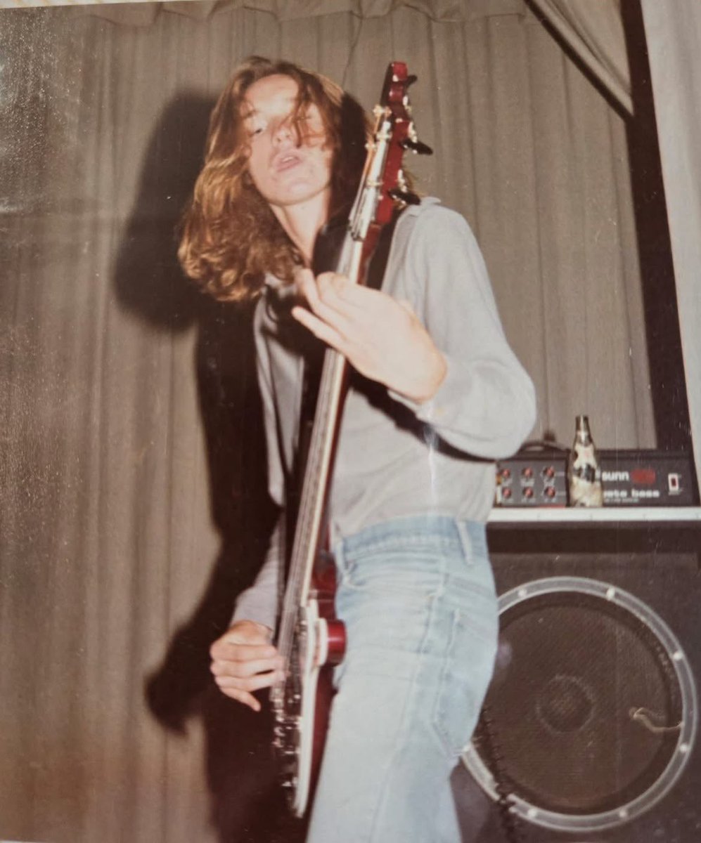 Doom Donut (Griffin) 🦈 tweet media