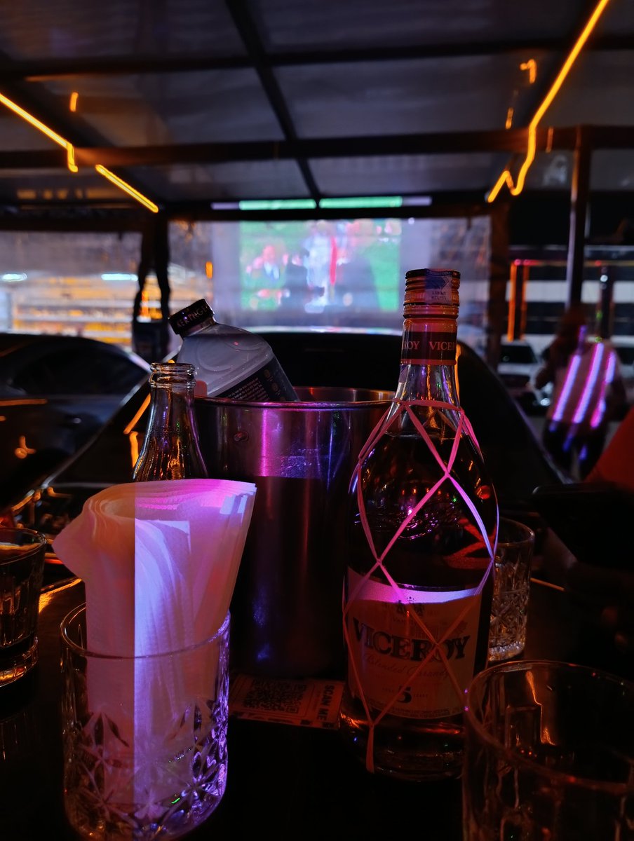 Kipsavie—j320i tweet media