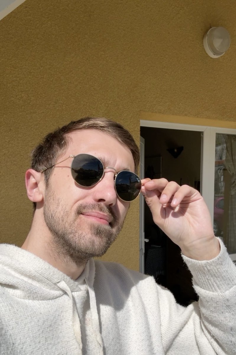 clem 🌹 tweet media