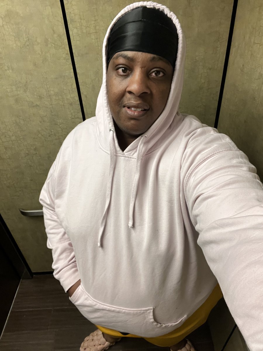 DeWayne Link tweet media