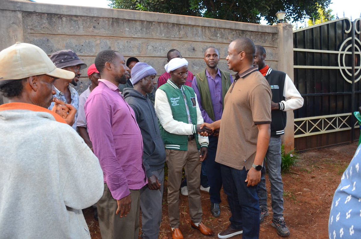 HonchegeNjuguna's tweet photo. On this Palm Sunday evening, I spent time with families in Muruka Ward, giving condolences following the loss of their loved ones. I joined the family of Faith Njambi, and family of Wakahii in grieving the loss of his wife.

To both families, may their loved ones rest in peace. https://t.co/RlQ2r8lVhh