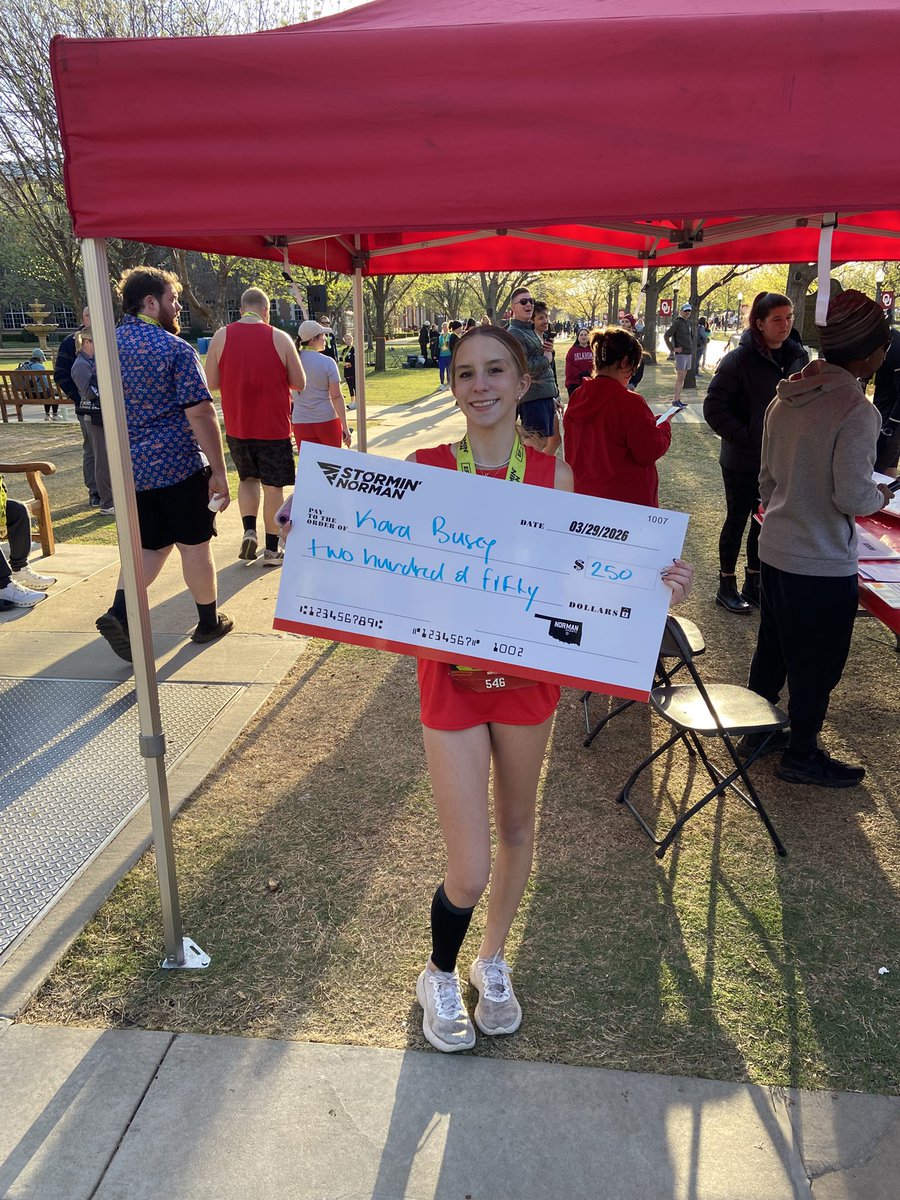 RedlandsXC's tweet photo. Big congratulations to Kara Busey for a 3rd place finish in the women’s 5K and taking home the $250 prize! 👏  #GoRedlandsCougs🐾 https://t.co/o4Ckx4zO4F