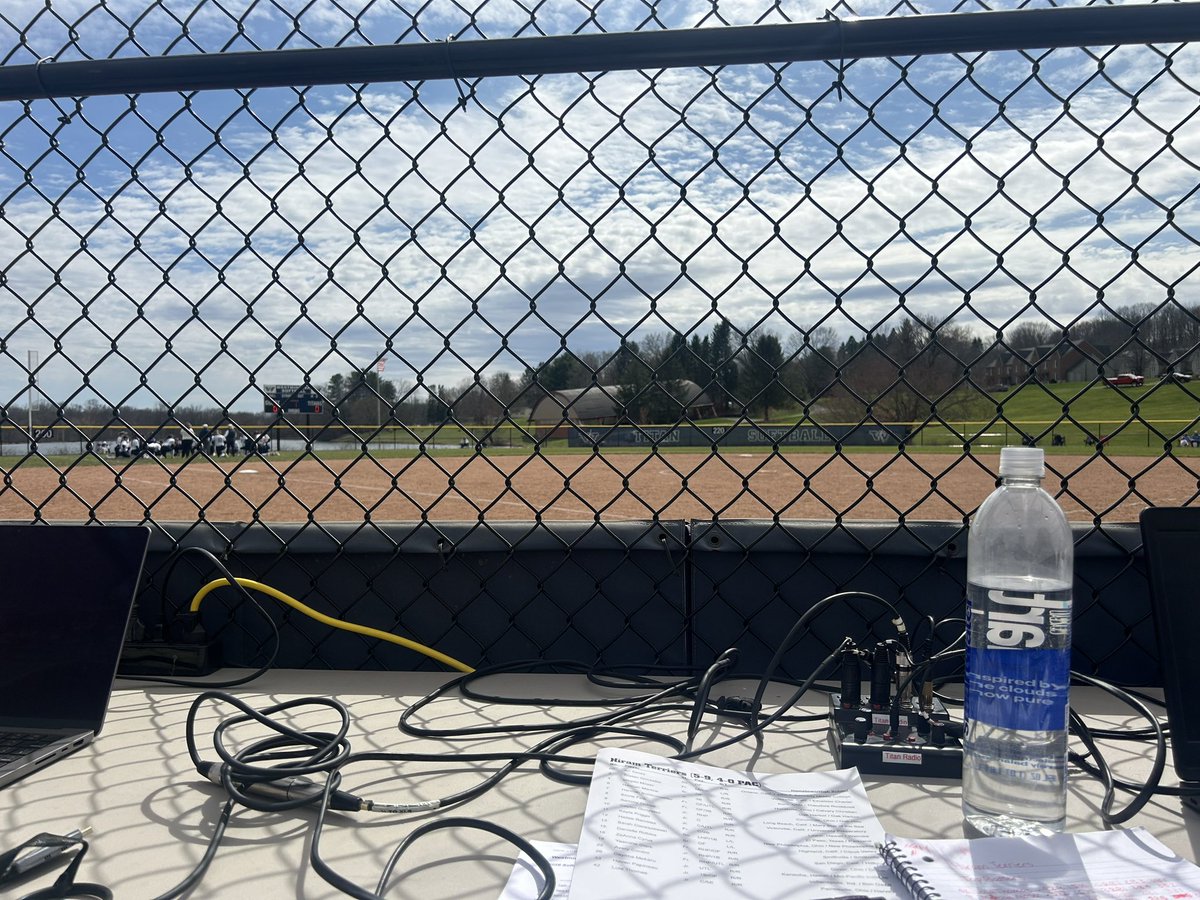 BraylonJuszak's tweet photo. Softball season in New Wilmington! Westminster takes on Hiram for the second game of the doubleheader. Westminster takes the first game 3-1. Tune in on https://t.co/RQJb70bPvQ. Me and @jaydenjack90 on the call live at 3PM! @WCN247 ⚔️ 🆚🐶 https://t.co/QSvthROfea
