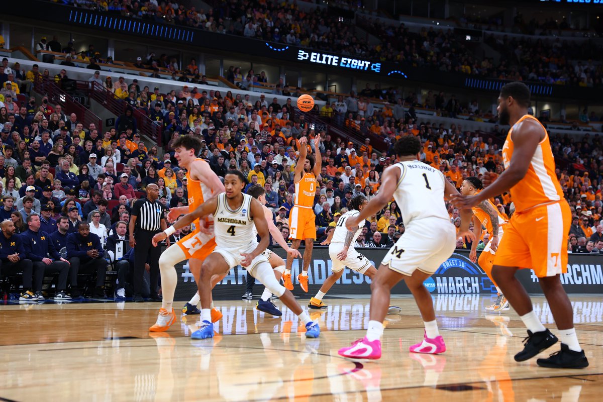 Tennessee Basketball tweet media
