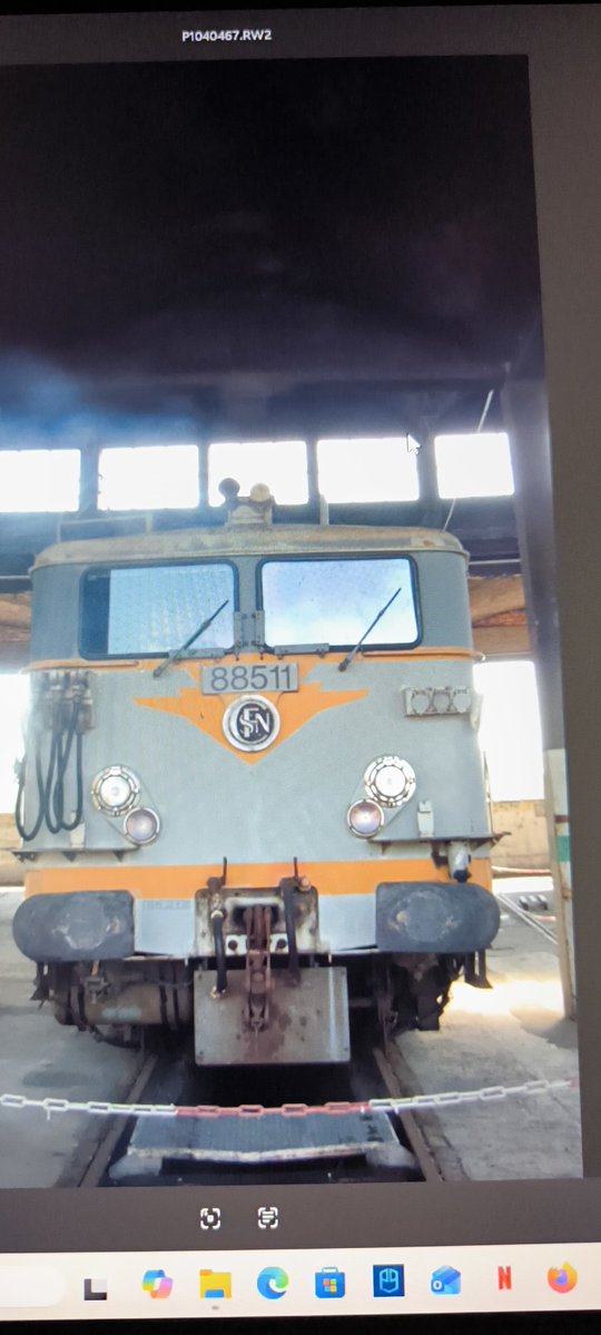 pixel918990 tweet media