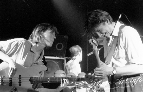 fotoentekst's tweet image. Pagina #Weesp Updatet op Photo-art.info #Nits is een #Nederlandse #popgroep die in 1974 werd opgericht tot heden. 

De kern van de band bestaat uit zanger en tekstschrijver #HenkHofstede, #RobKloet (percussie) en #RobertJanStips (toetsen). 

Wijd en zijd befaamd