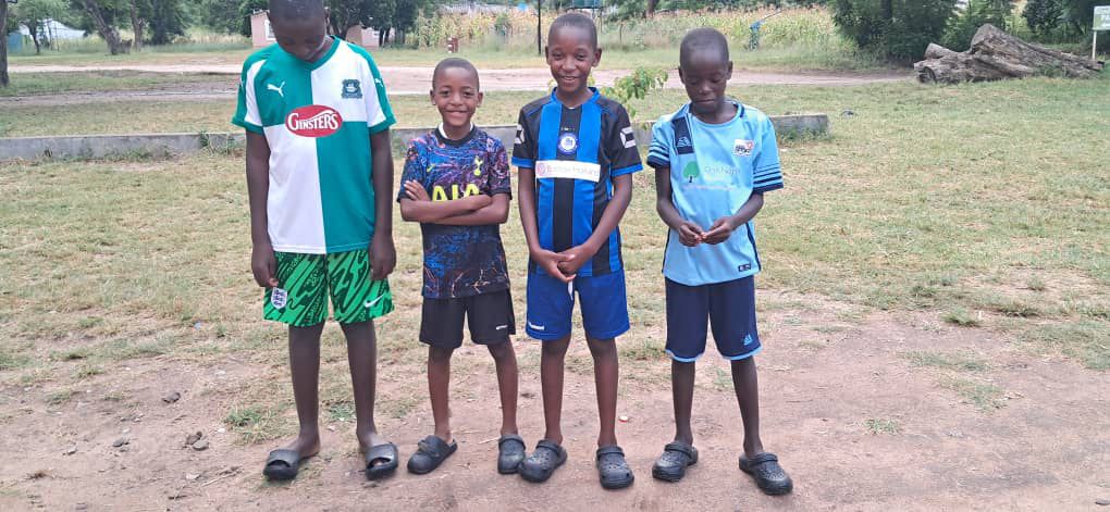 1KevinRyder's tweet photo. Lovely to see these youngsters all kitted out at the Mutemwa Leprosy Catholic and Care Centre, Zimbabwe,  in some kit of their very own! @KitAid
Just got to find the ball in the grass! https://t.co/6V6QbvUZqt