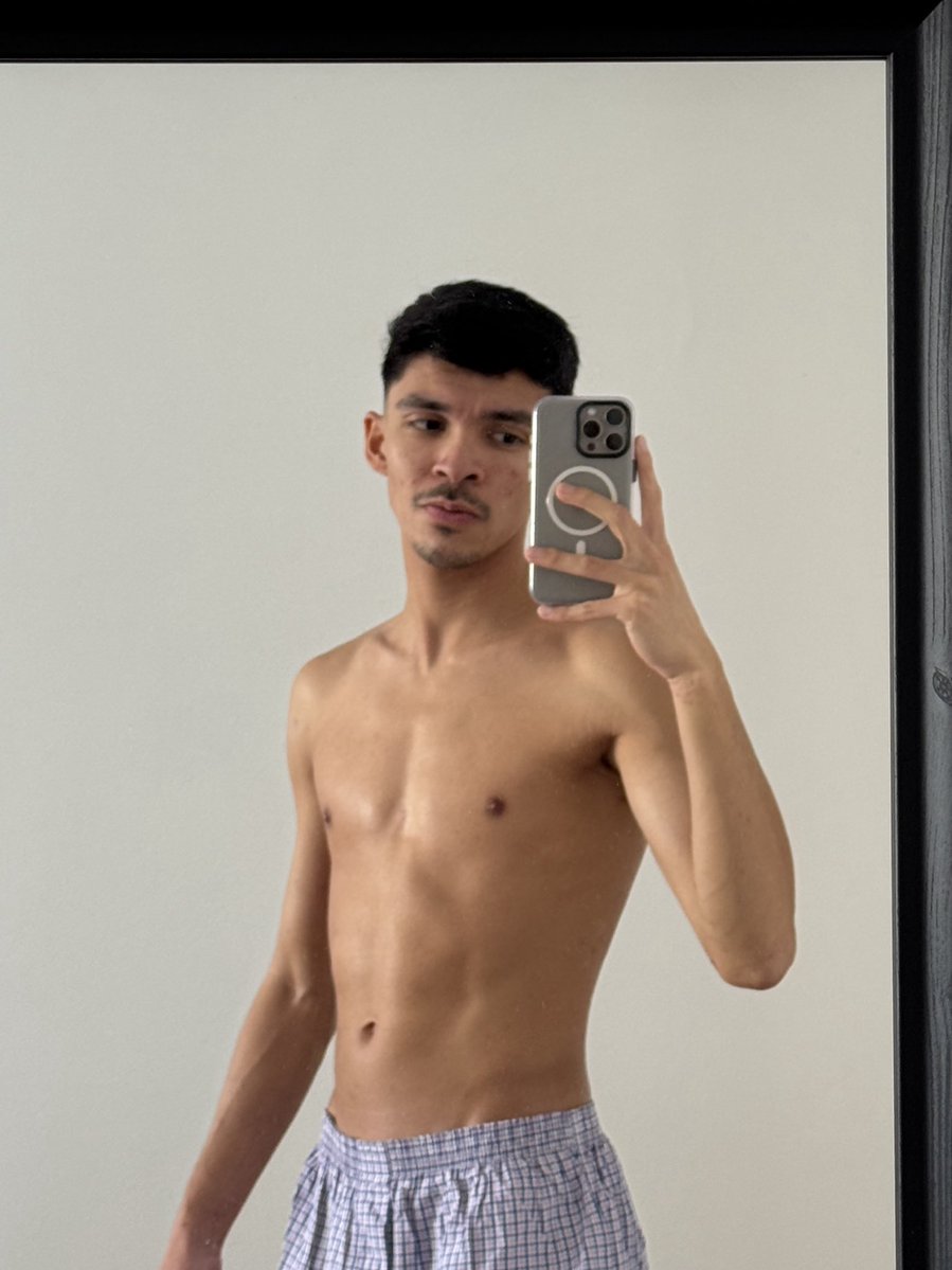 greg 🧸 tweet media