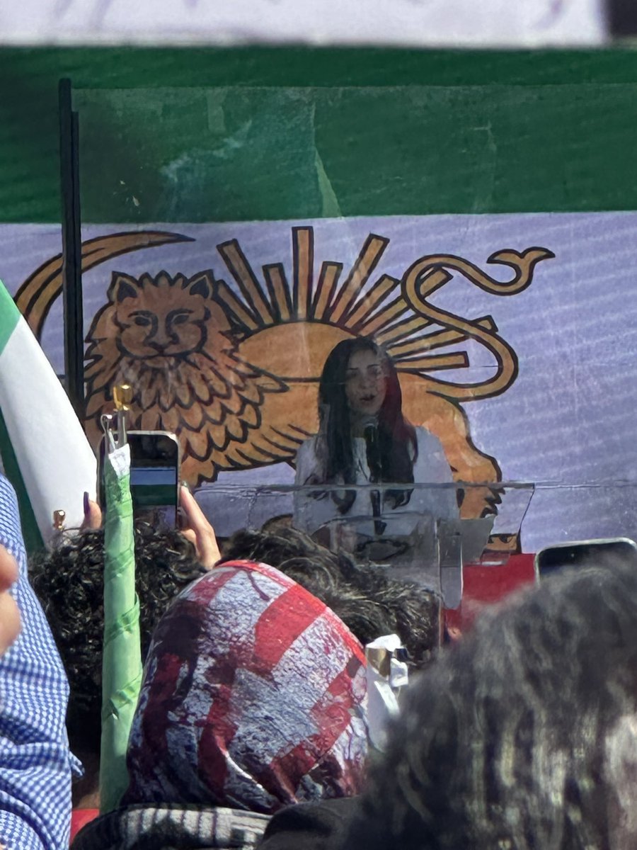 دکتر روزبه | Rouzbeh MD tweet media