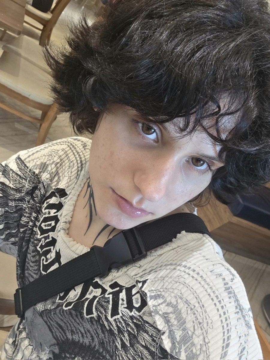 Théo 🏳️‍⚧️ tweet media