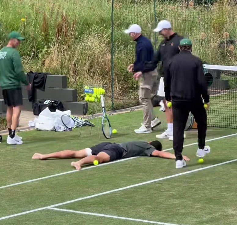 f #7inMelbourne tweet media