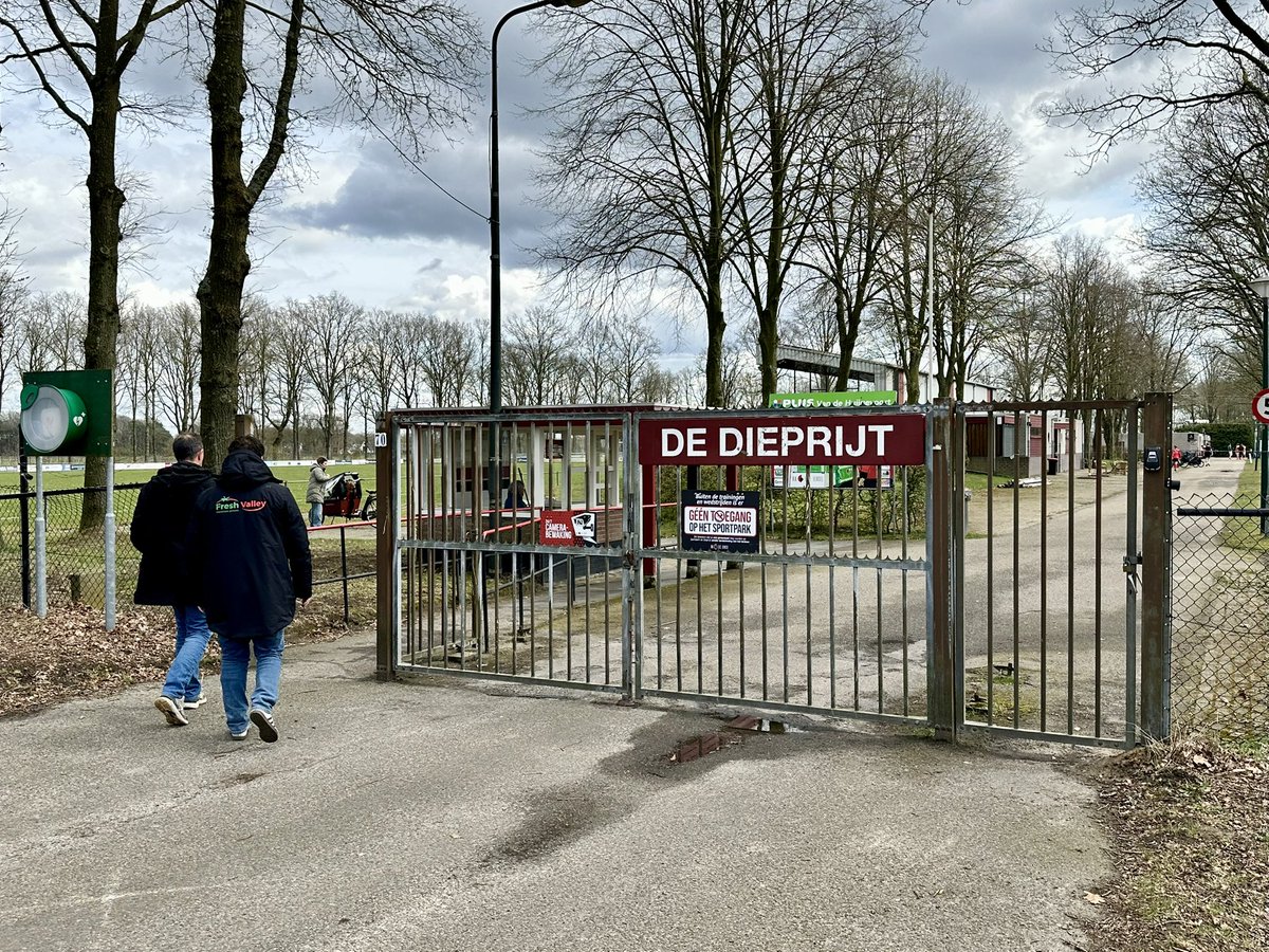 Dick Teunen tweet media