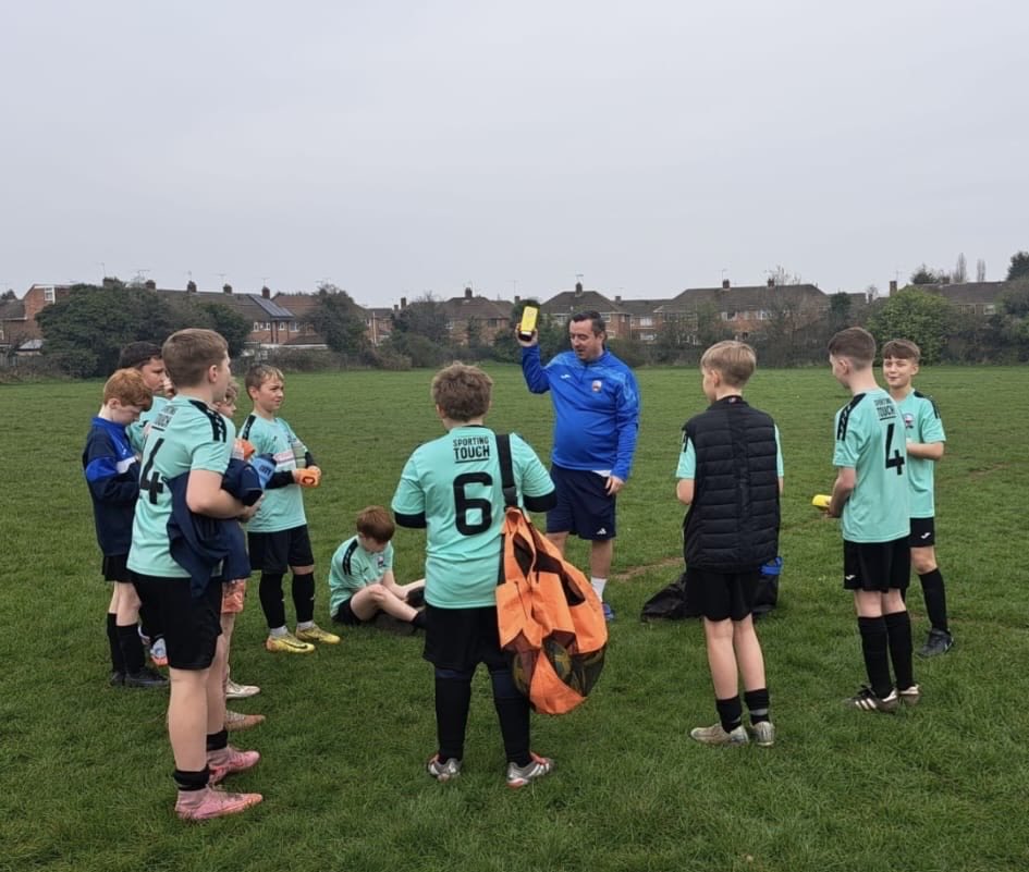 BoroughJfc's tweet photo. ⚽️💙 A win for our under 12 Whites as they edge towards the end of their season. Players of the match went to Louie for his defensive display🏆 and Sasha for his pushing forward and scoring 2 goals🏆 Well done boys 💙 https://t.co/0SIxlTopM7