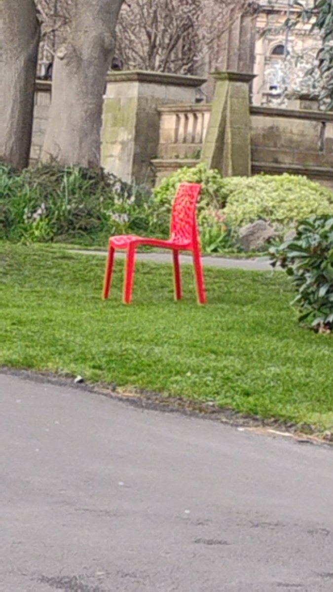 hailthefools's tweet photo. imagine going dogging and still having to sit in the cuck chair :( https://t.co/LfILRWWWF1