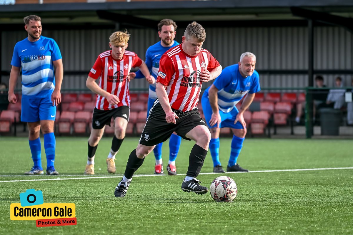 Behind The Fence Photography tweet media