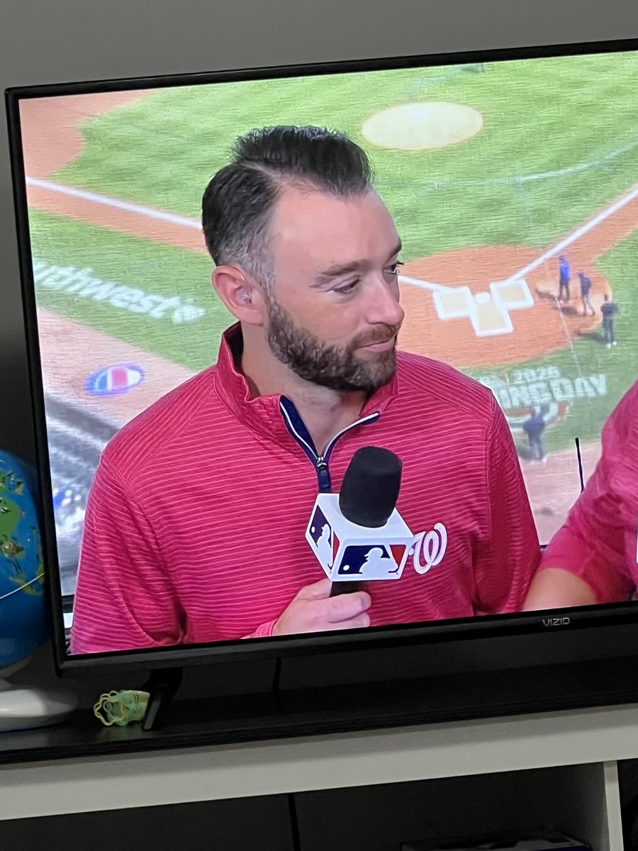 Alan Van Grack tweet media