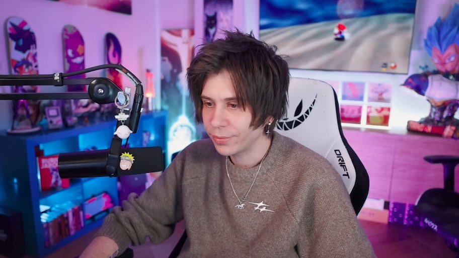 extingan las gorras por favor ya no dejen que rubius las use