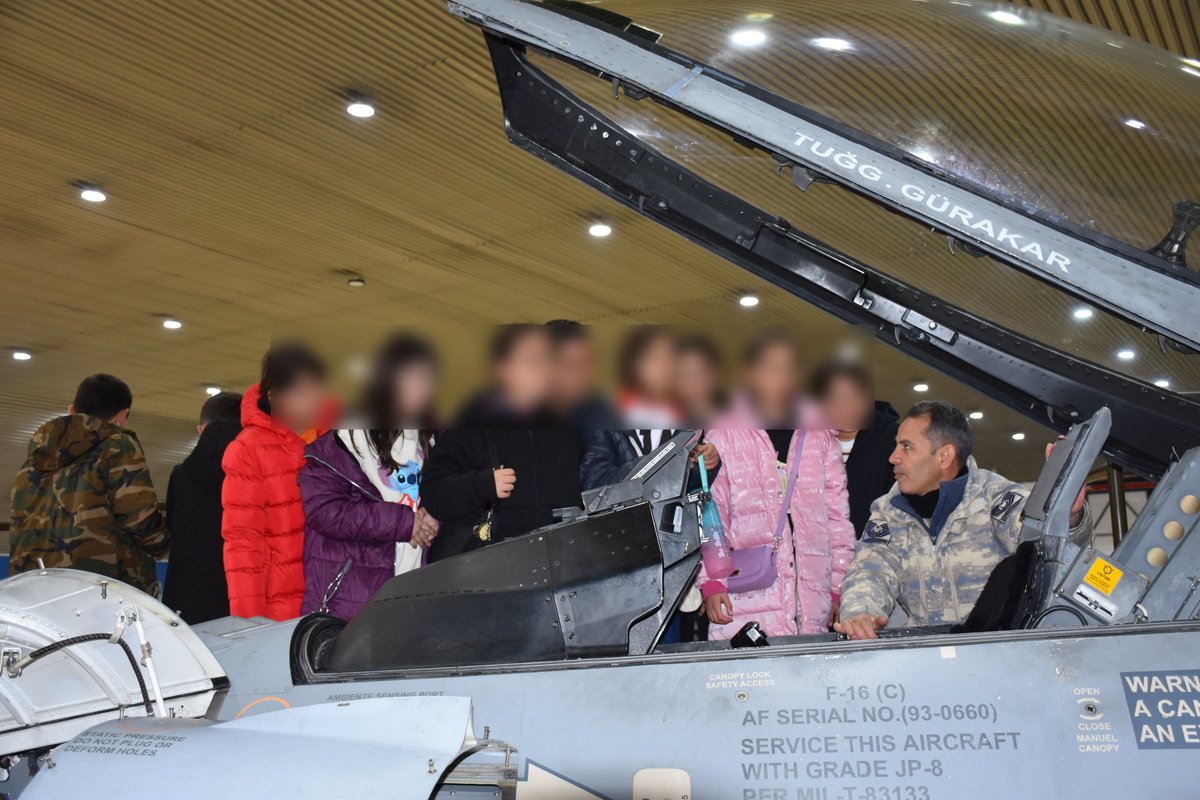 Εχθρογνωσία tweet media