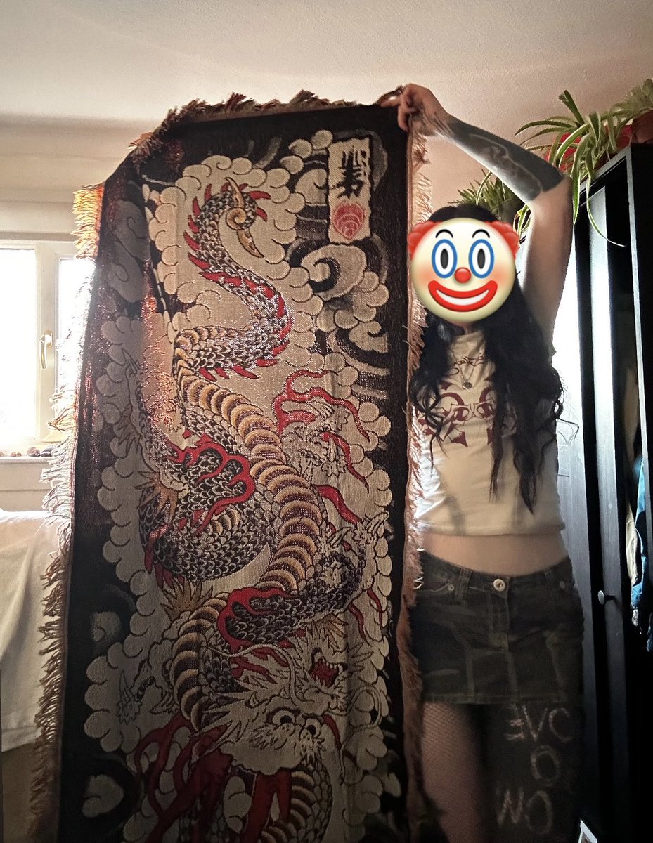 𝔈𝔯𝔦𝔫 tweet media