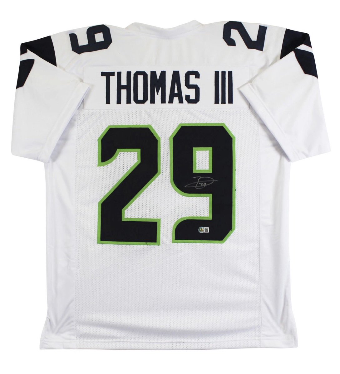 MC Collections tweet media