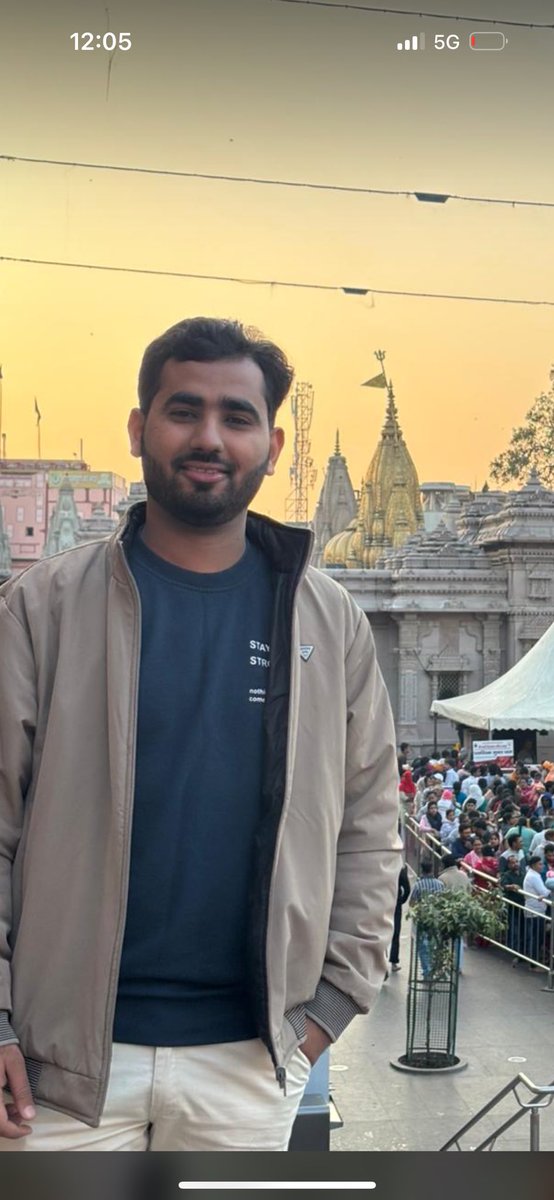 Rahulazhvns's tweet photo. Congratulations Akhil 
UPPCS Rank 1 
Assistant Commissioner of Commercial Tax ❤️

@bhupro @dsw_bhu @ayushmans_sacs @VikrantNirmala @DrVNMishraa @askrajeshsahu @MahantMochan @r_prashant26 @unacademy @UppcsONE @ShriVishwanath https://t.co/2w9WBNaJCU
