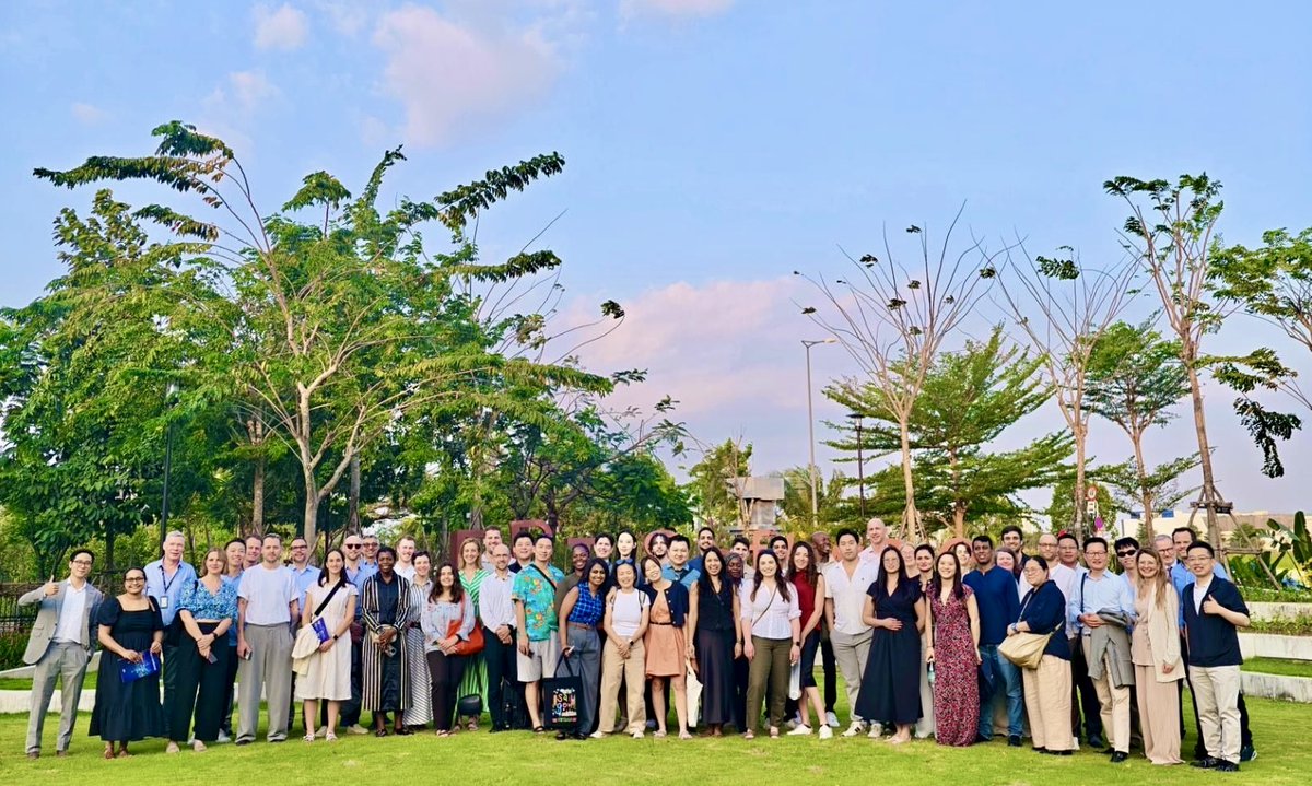 KamiarMohaddes's tweet image. One of the highlights of our @Cambridge_Uni Executive #MBA programme is the week-long International Business Studies Trip. In 2026 we have 3 trips planned &amp;amp; first up is #Vietnam, where our brilliant #EMBA 2025 students have spent the last 7 days in Ho Chi Minh City

📸 Maria Prus