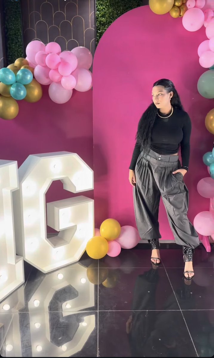 Zeefah The AO Employee🥳🔥 tweet media