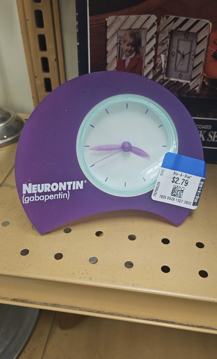 sitting down enjoyer tweet media