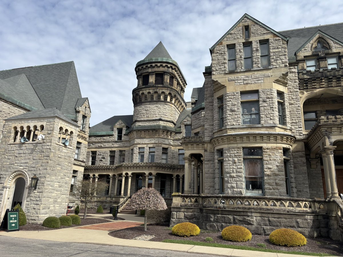 rbhohman's tweet photo. Terrific tour of the Shawshank Redemption prison in Mansfield, OH.  Pretty terrible conditions for those who served time there prior to 1990.  
Look at the 2nd floor window! https://t.co/8CPifpTR1k