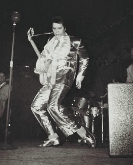 Dєภเรє 💜 Cคђ๏๏ภ 🇬🇧 tweet media