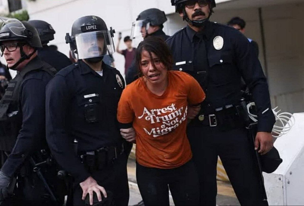 اريس السومرية tweet media