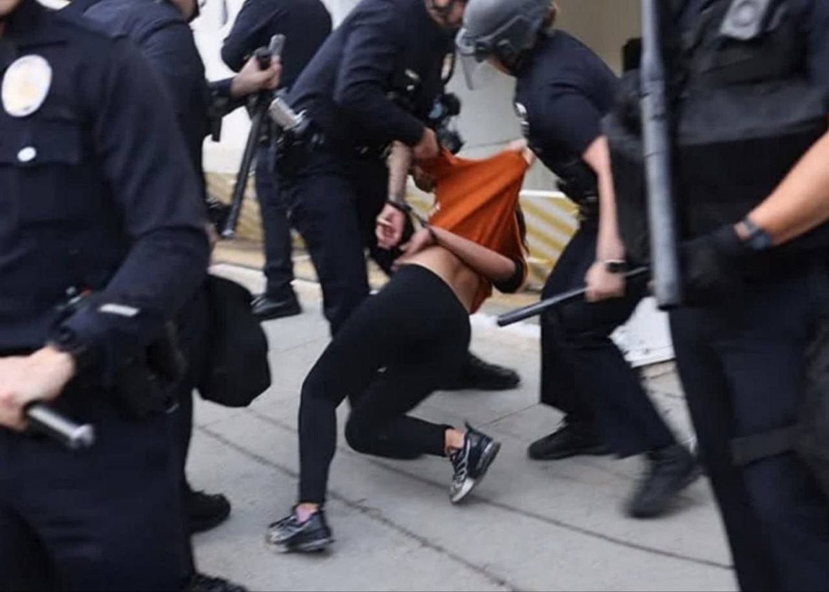 اريس السومرية tweet media