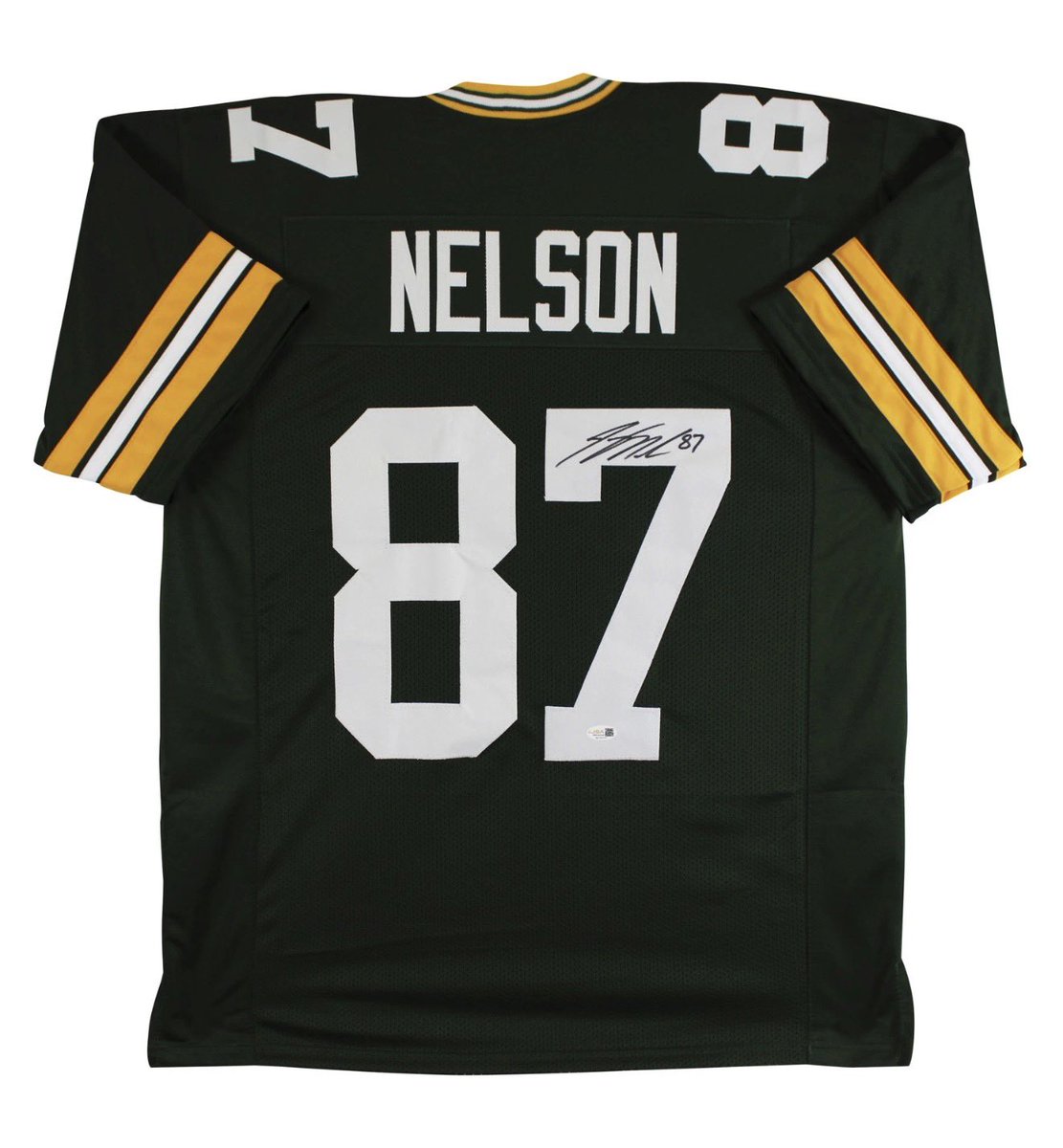 MC Collections tweet media