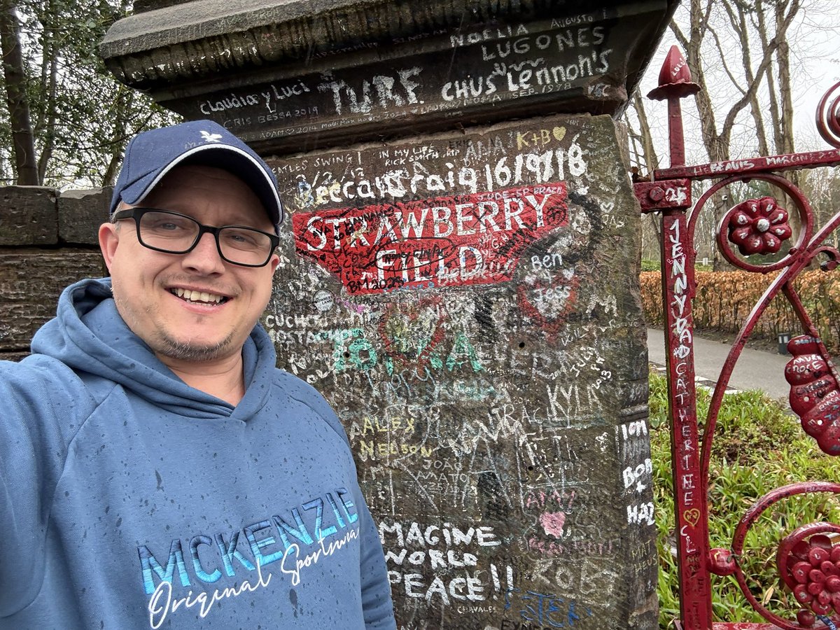 Mulderball77's tweet photo. Tell you what, I popped over to Strawberry Field today and had some chips. Best I’ve ever had!

#beatles #strawberryfield #liverpool https://t.co/Ru55O2DICg