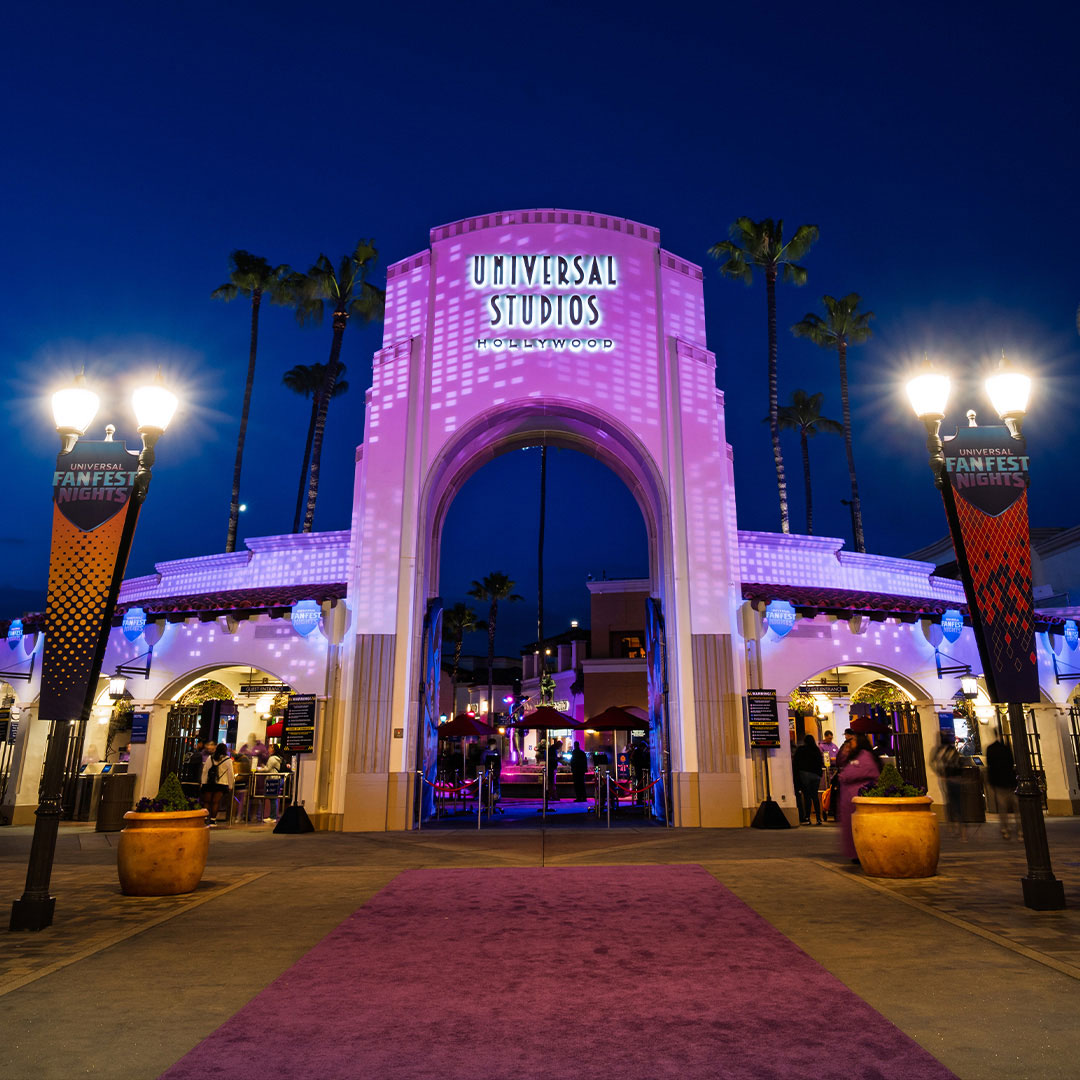 The World Famous KROQ tweet media