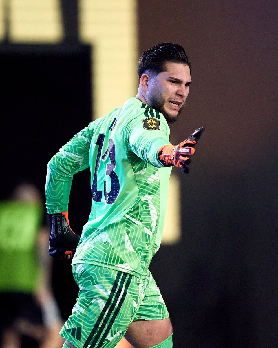 Este equipo está sin pies ni cabeza, ellos son unos guerreros en este equipo, entro Currito y se nota la intensidad y ganas de ganar, hoy no hay pretextos, necesitan mucha autocrítica, no falta talento, faltan ganas, gracias <a href="/adriespi17/">Adri Espinar</a>