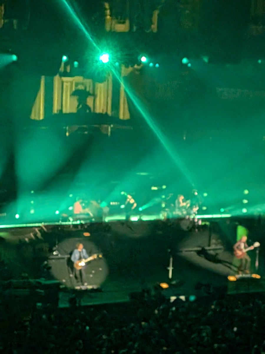 Alex Reviews Gigs tweet media