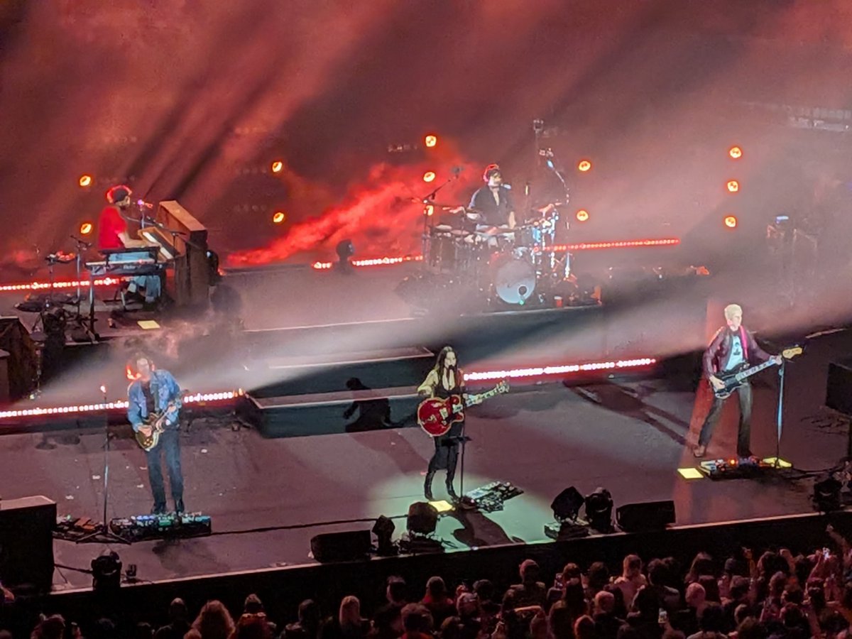 Alex Reviews Gigs tweet media