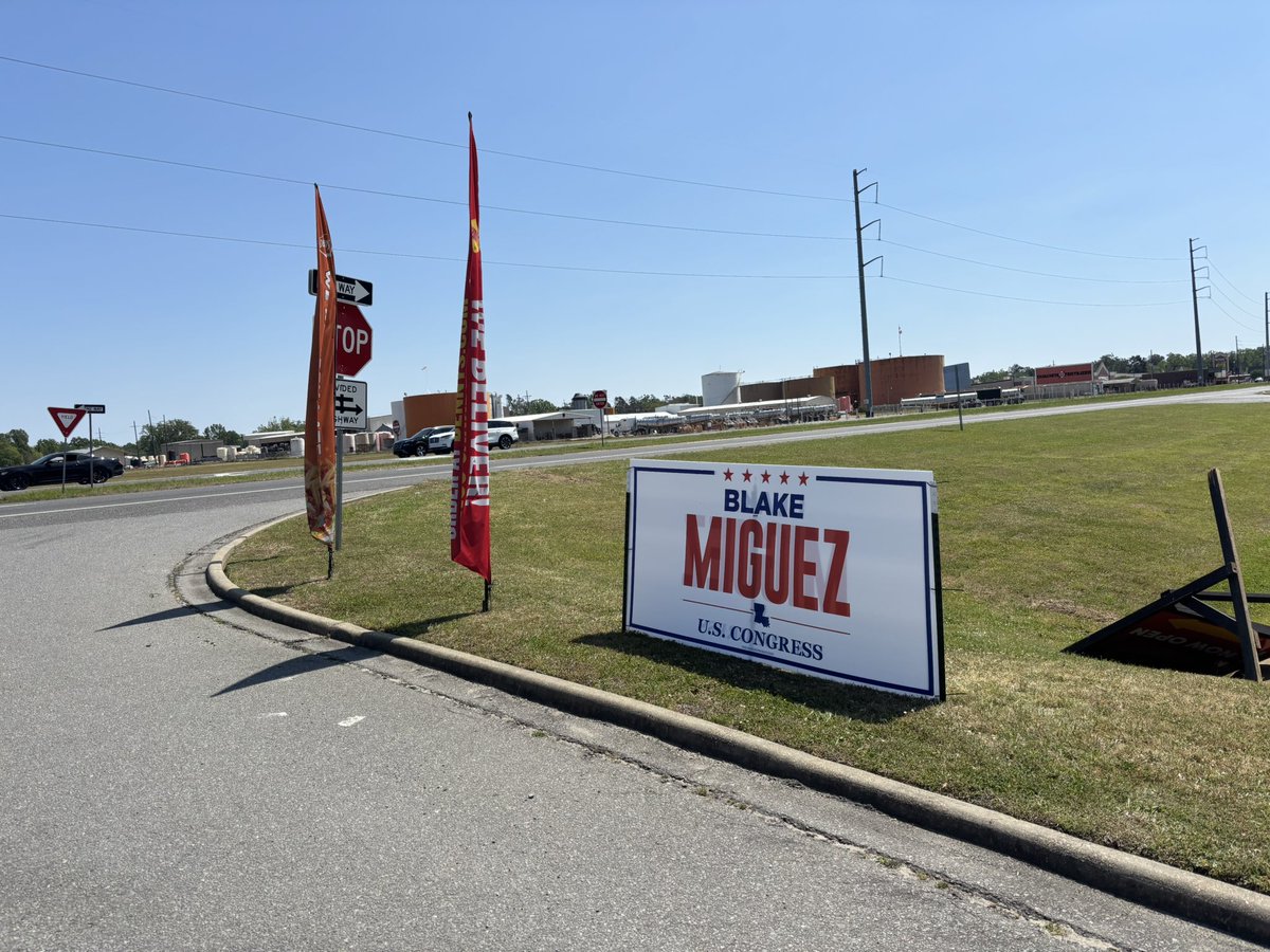 jnave_'s tweet photo. Great seeing you on the road, Stewart! Here are a few of the locations where business owners and patriots in Monroe put up signs for President Trump’s endorsed candidate @BlakeMiguezLA this weekend ⬇️ https://t.co/C7diyE5E2X