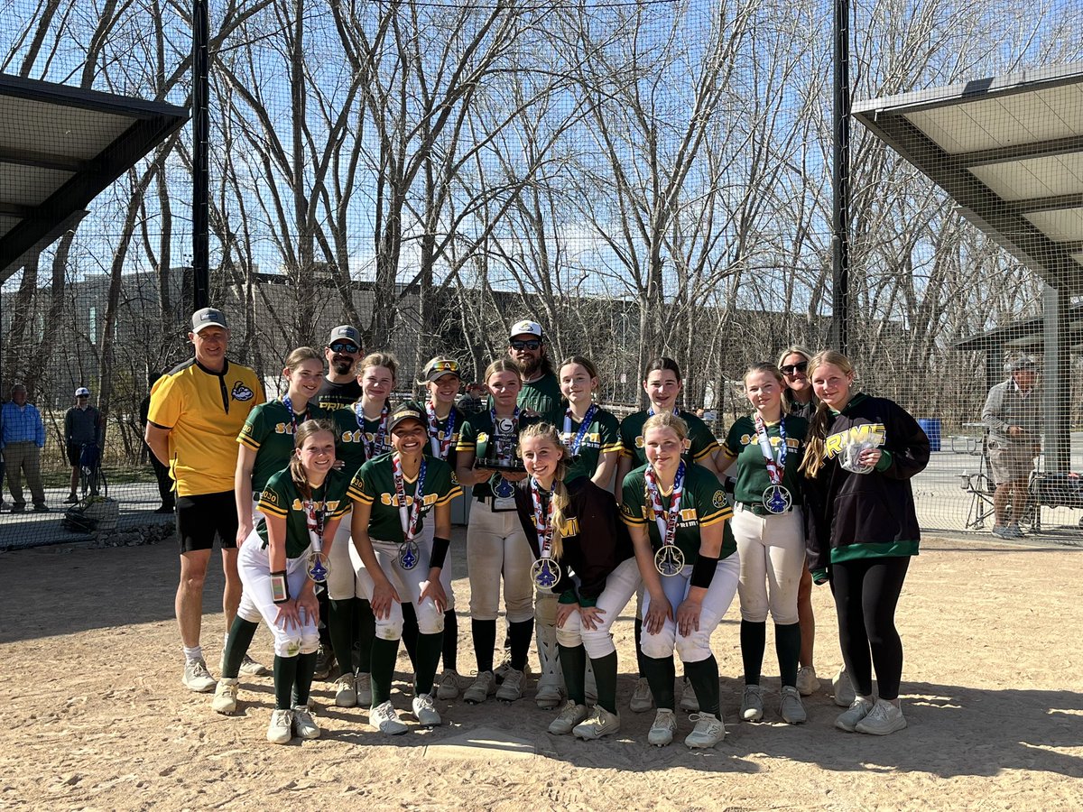 UFAThunder's tweet photo. Congratulations to our Nebraska National Fundraiser Top Gun 14U Finalist Nebraska Prime 13U! @TopGunEvents #topgun #NEThunder https://t.co/HZG4pJ8NZj