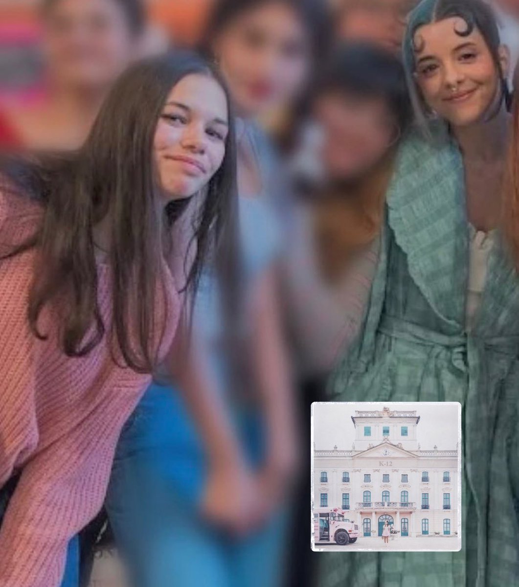 needyrora's tweet photo. guys i’m crying so hard, growing up with melanie changed my whole life https://t.co/H3wKVVNM7B