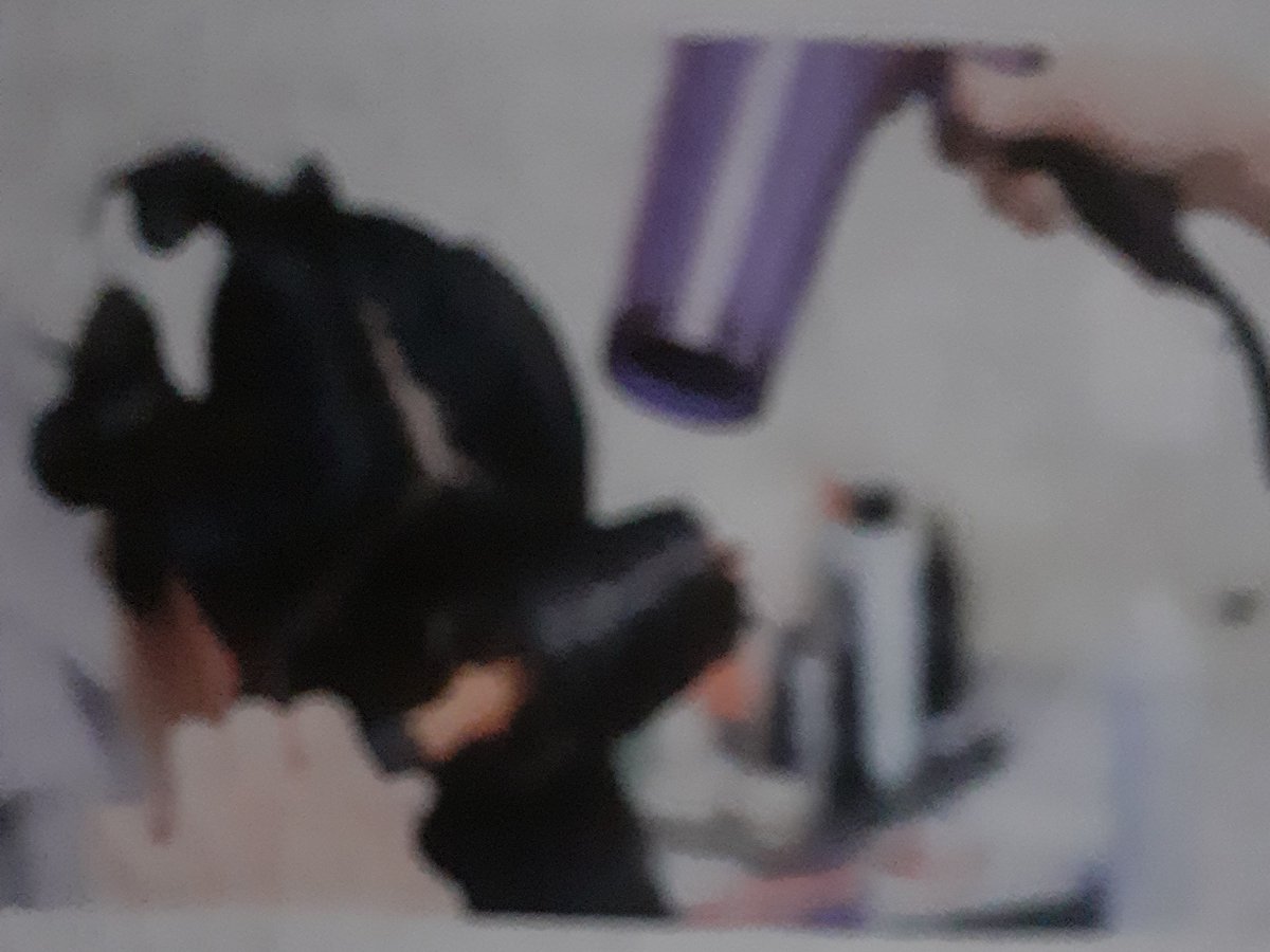 Anisalon197115's tweet image. Quick refresh: Wash, Trim, Blow Dry — clean wash, precise trim, and a sleek finish. Book your spot now: wix.to/4wF1yoN

#HairRefresh #Salon #BlowDry wix.to/gAnmiZS