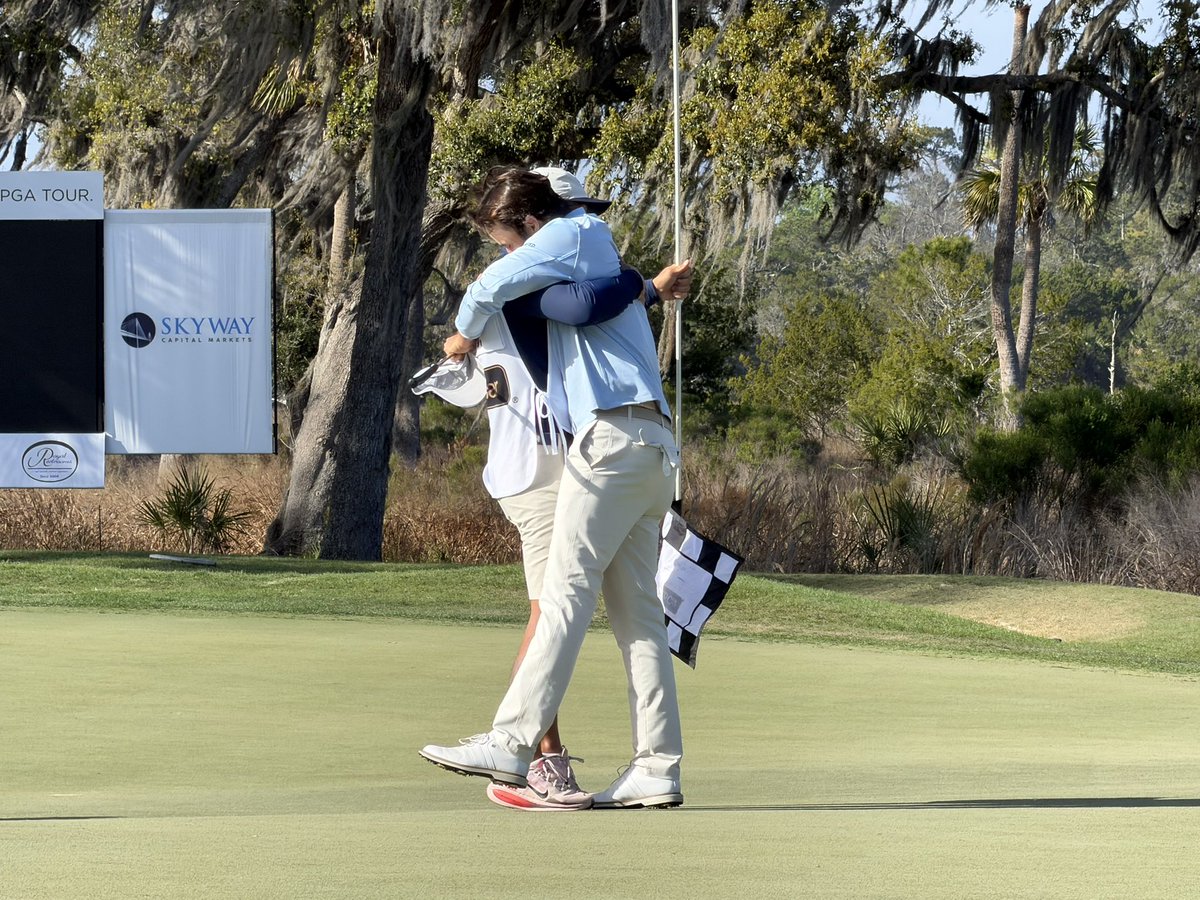 Zach Fox tweet media