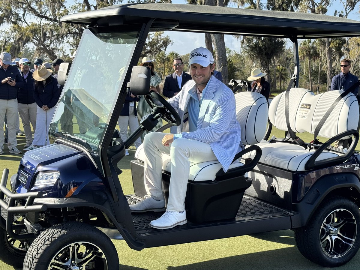 Zach Fox tweet media