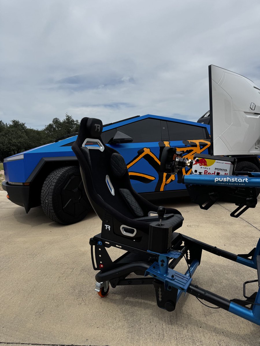 Pushstart Simulators tweet media