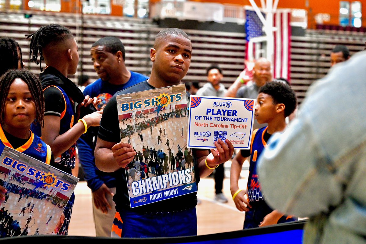 BIG SH🏀TS tweet media